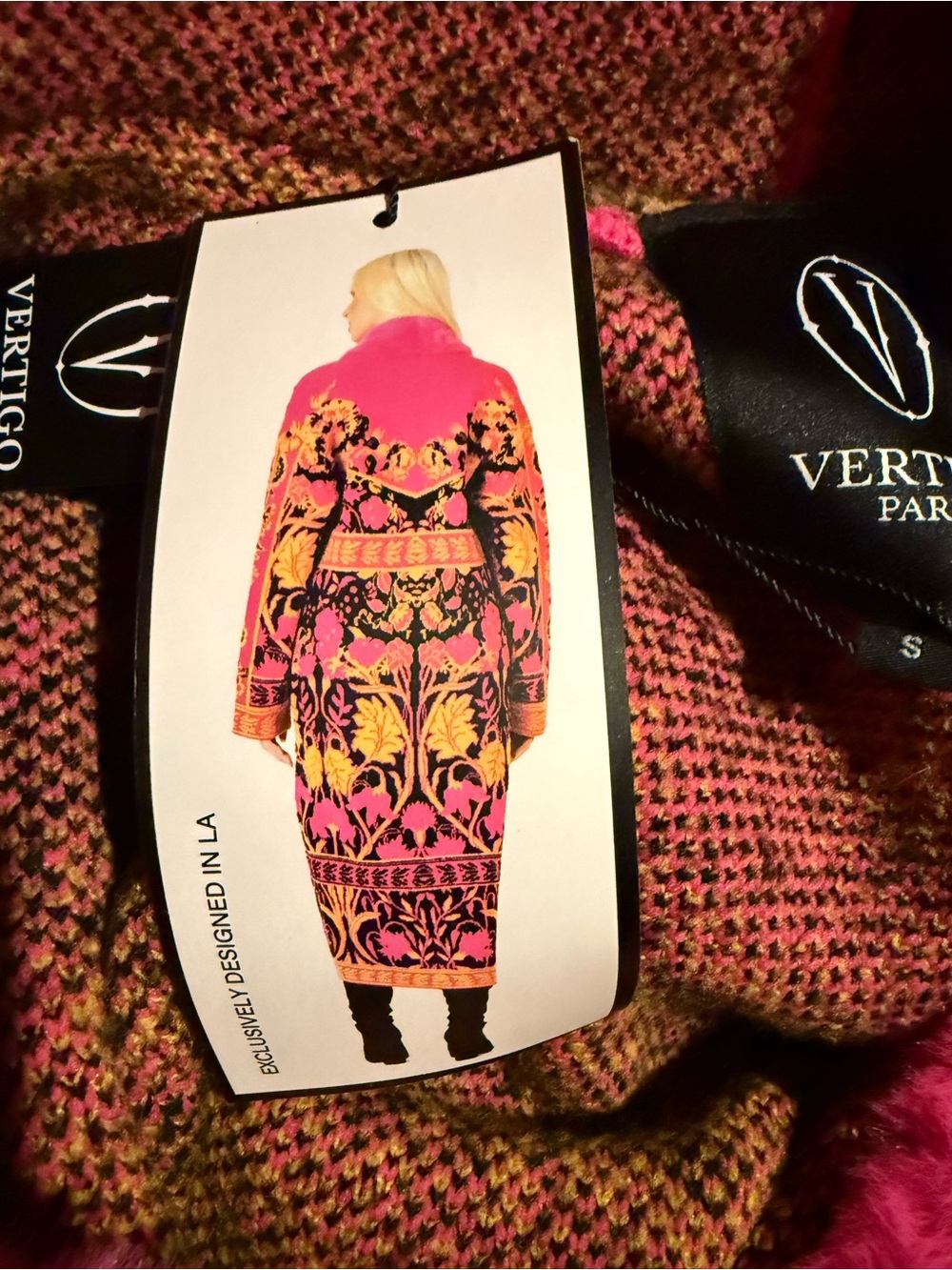 Vertigo Paris Pink and Gold Patterned Women’s Sweater Coat